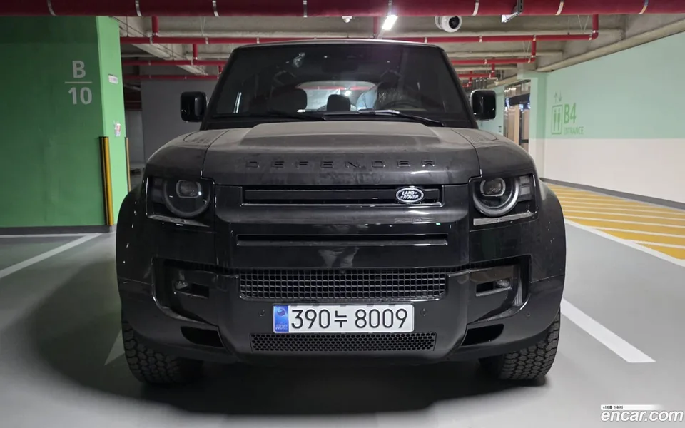 Land Rover Defender 2026