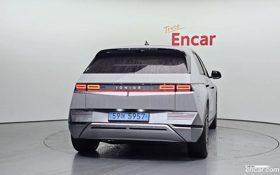 Hyundai Ioniq 5 2022 — миниатюра 4