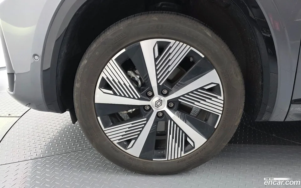 Renault Samsung Grand Koleos 1.5 E-TECH 2WD 2025 — миниатюра 5