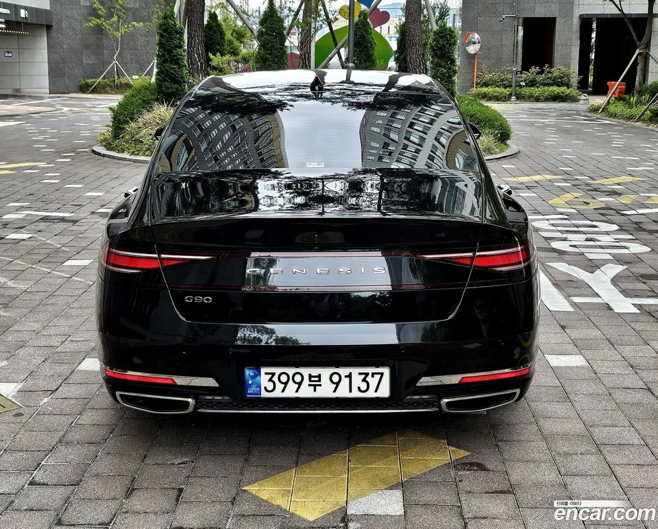 Genesis G90 3.5 2WD 2022 — миниатюра 4