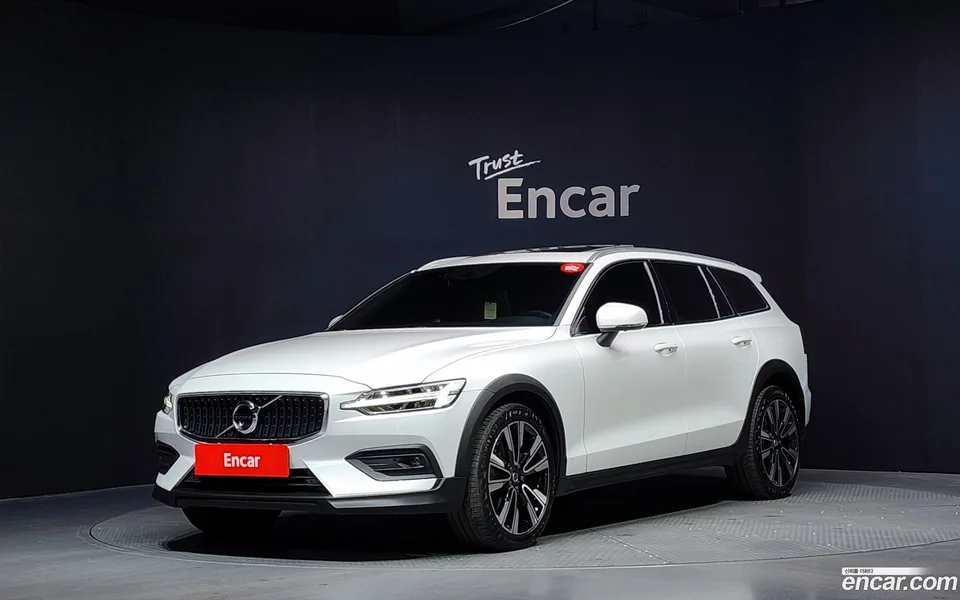 Volvo V60 Cross Country 2022