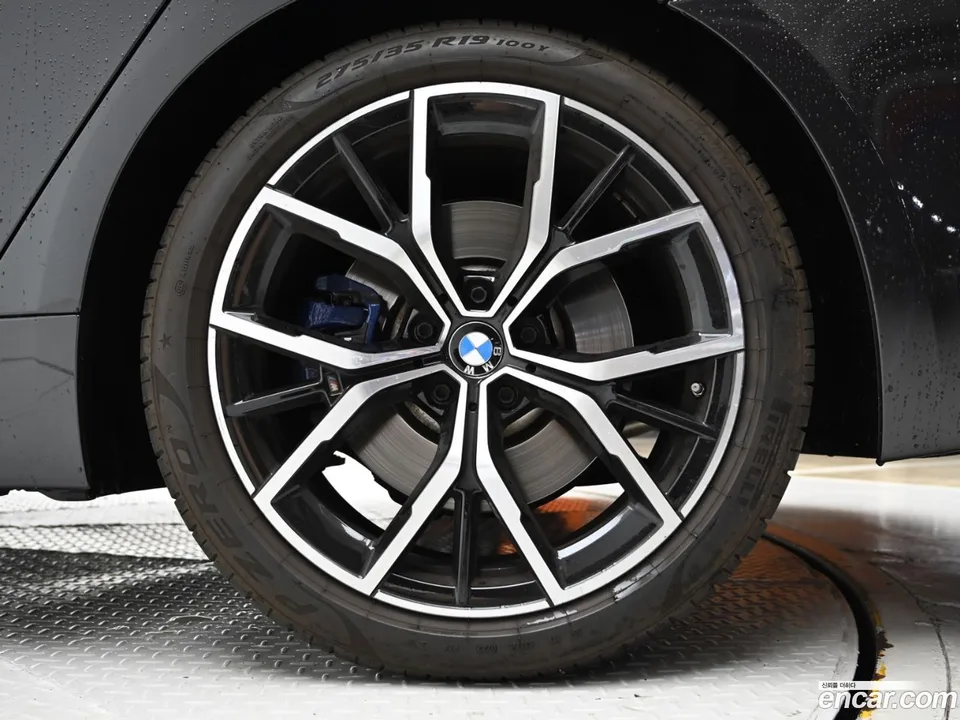 BMW 5 Series 530i M 2023 — миниатюра 5