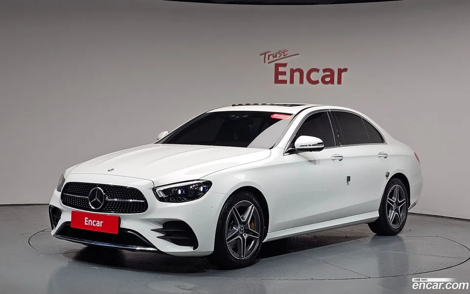 Mercedes-Benz E-Class 2022