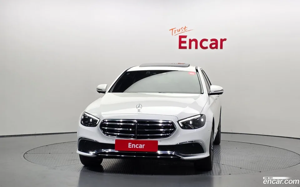 Mercedes-Benz E-Class E350 4MATIC 2022 — миниатюра 3