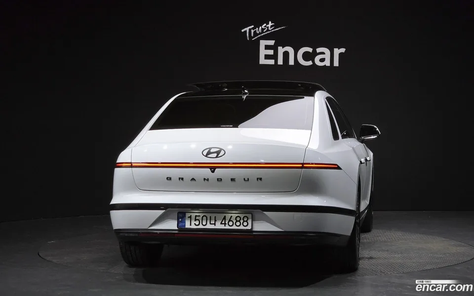 Hyundai Grandeur Hybrid 2024 — миниатюра 4