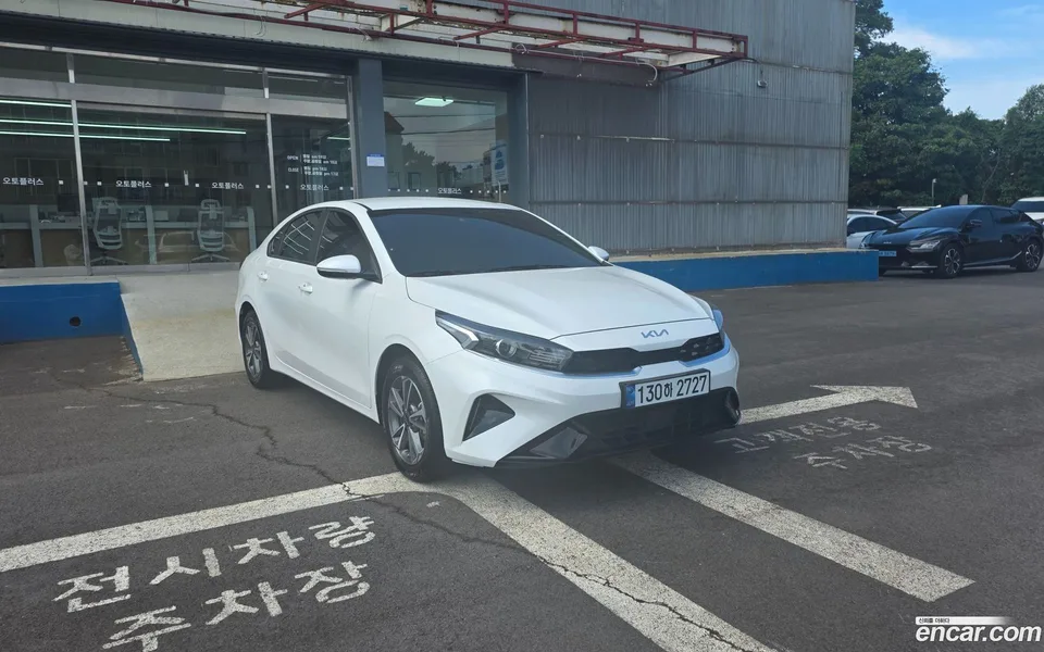 Kia K3 1.6 2024 — thumbnail 3
