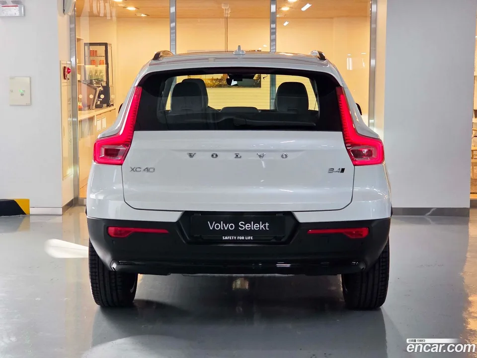 Volvo XC40 B4 2026 — миниатюра 4