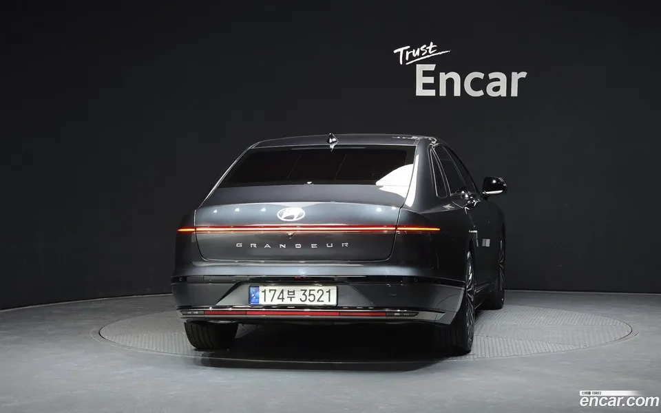 Hyundai Grandeur Hybrid 2022 — thumbnail 4