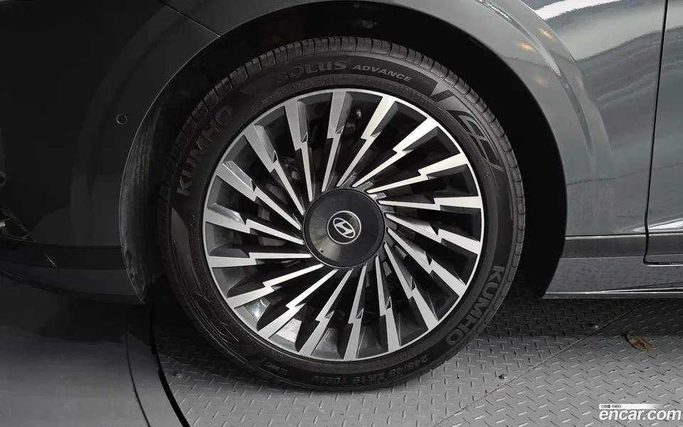 Hyundai Grandeur Hybrid 2022 — thumbnail 5