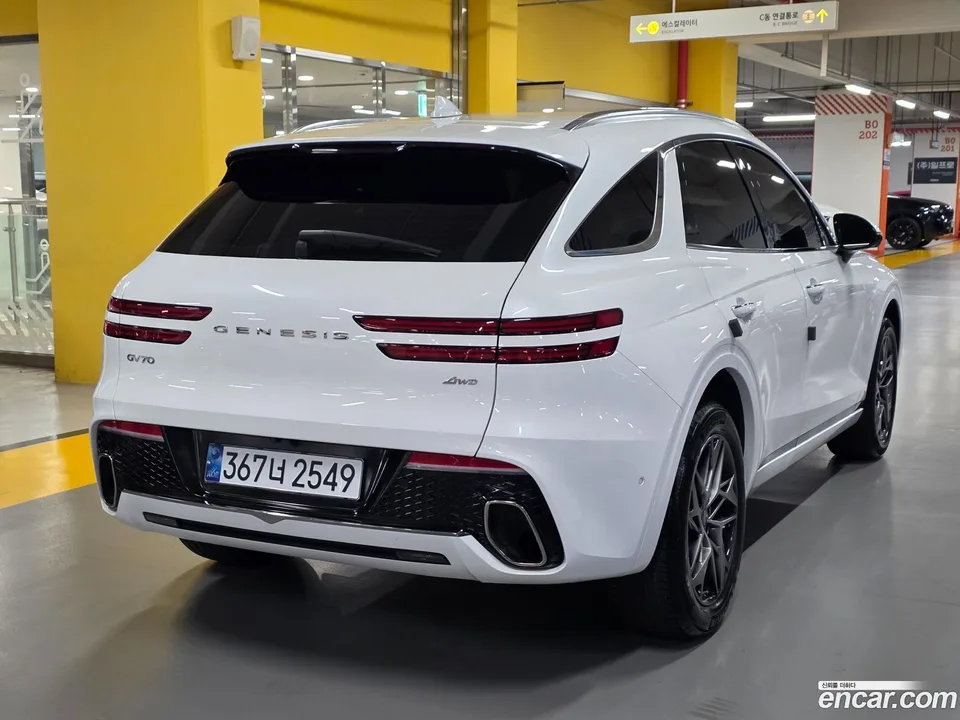 Genesis GV70 2.5T AWD 2022 — миниатюра 3