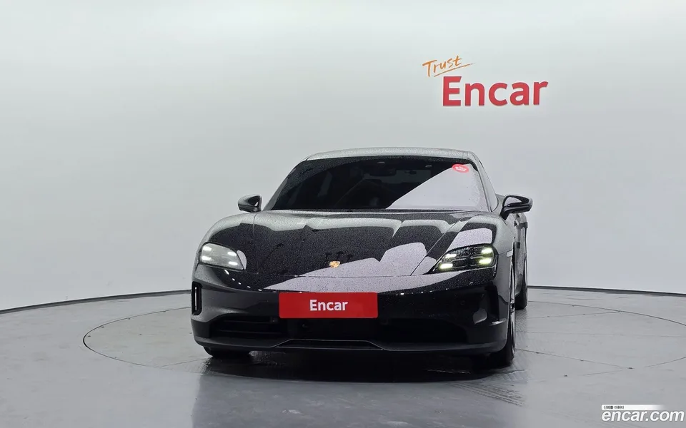 Porsche Taycan 2025 — миниатюра 3