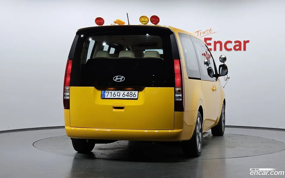 Hyundai Staria L3.5 2024 — миниатюра 4