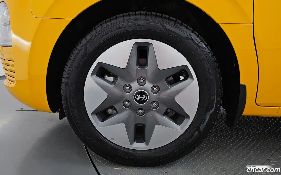 Hyundai Staria L3.5 2024 — миниатюра 5
