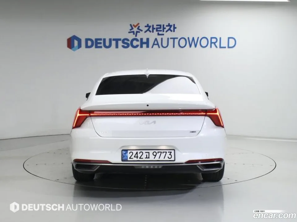 Kia K8 Hybrid 2024 — thumbnail 4