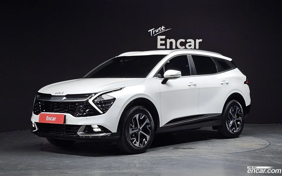 Kia Sportage Hybrid 2WD 2024 — фото 1, купить с доставкой в Москву