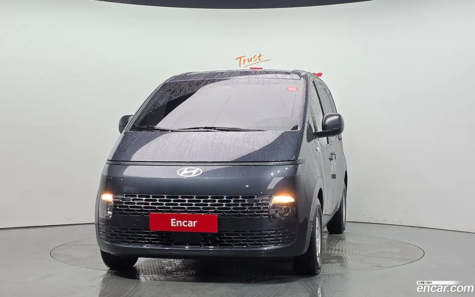 Hyundai Staria 3 2024 — thumbnail 3