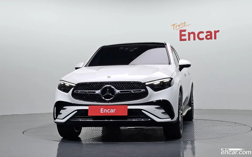 Mercedes-Benz GLC-Class GLC300 4MATIC 2024 — миниатюра 3