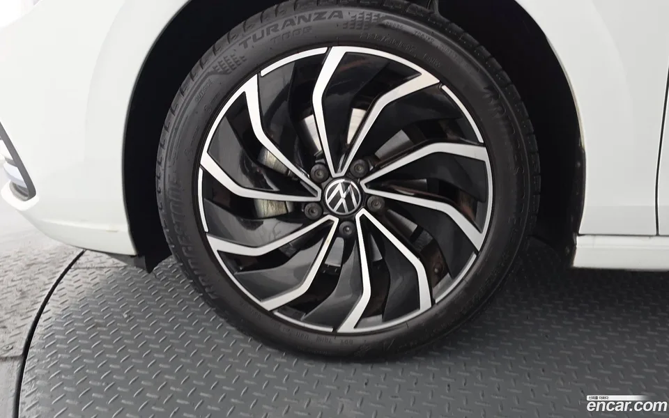 Volkswagen Golf 2.0 TDI 2023 — миниатюра 5