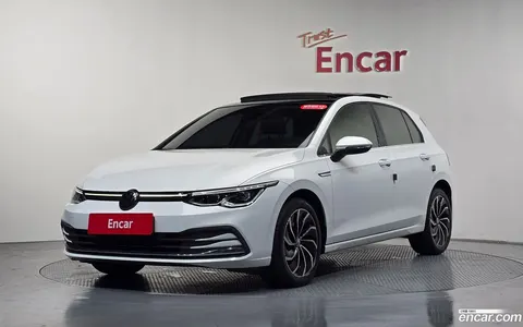 Volkswagen Golf 2023 купить в Москве