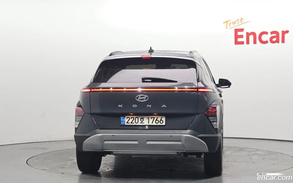 Hyundai Kona 1.6 2WD 2023 — миниатюра 4