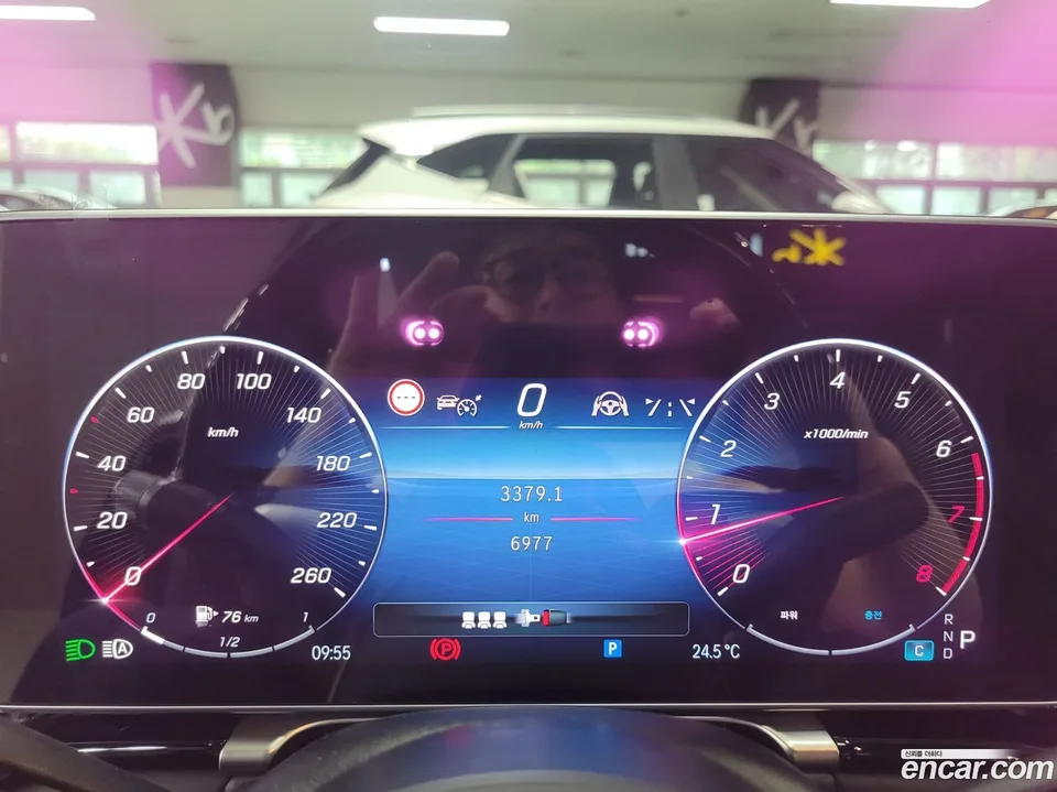 Mercedes-Benz S-Class S580 4MATIC 2025 — thumbnail 4