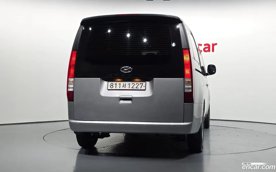 Hyundai Staria 5 2022 — thumbnail 4