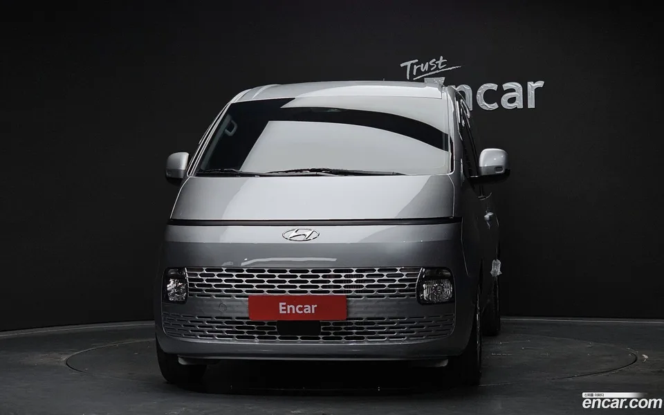 Hyundai Staria 11 2023 — миниатюра 3