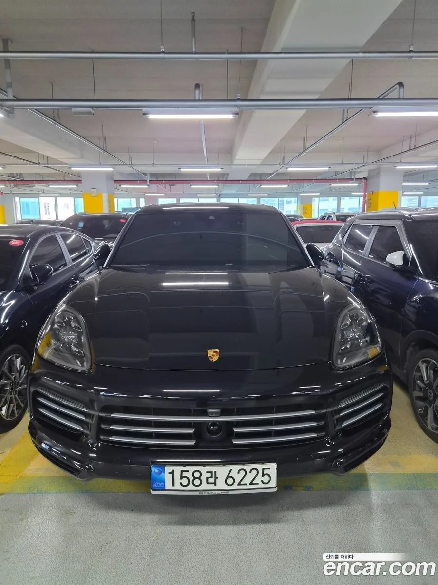 Porsche Cayenne 3.0 2022 — фото 1, купить с доставкой в Москву
