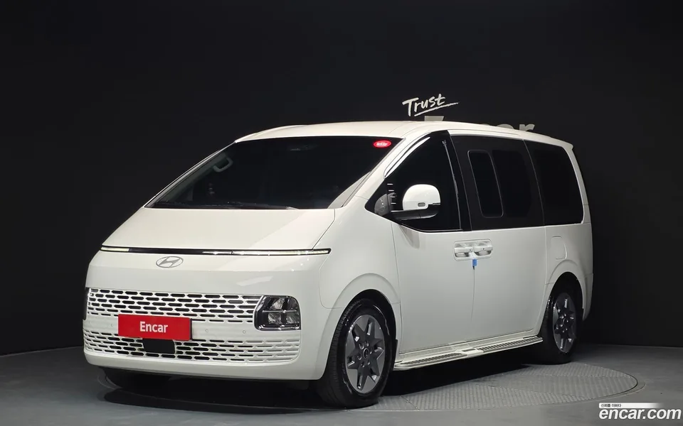 Hyundai Staria 2024