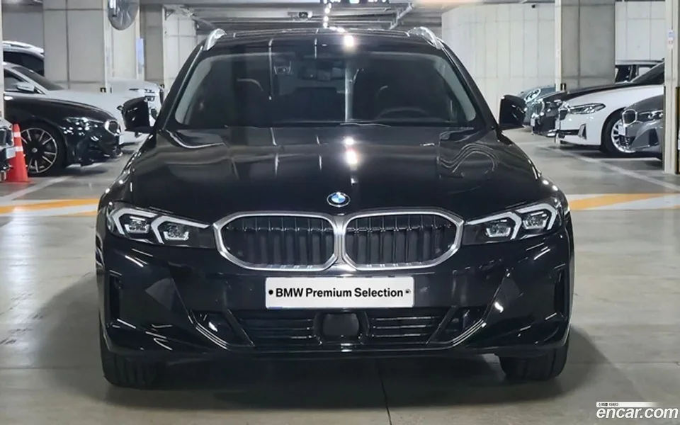 BMW 3 Series 320i 2025 — thumbnail 3