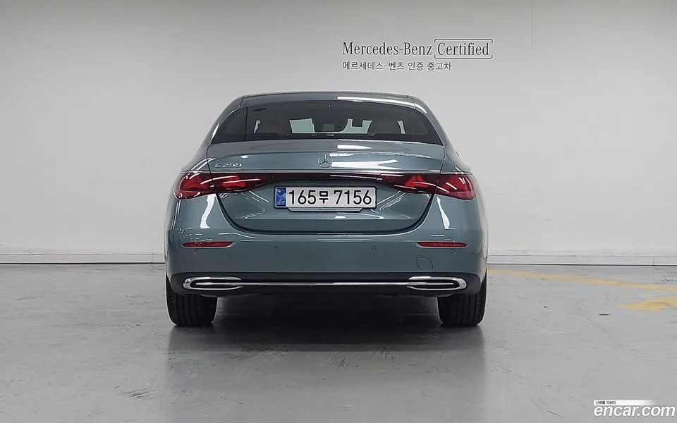 Mercedes-Benz E-Class E200 2025 — миниатюра 4