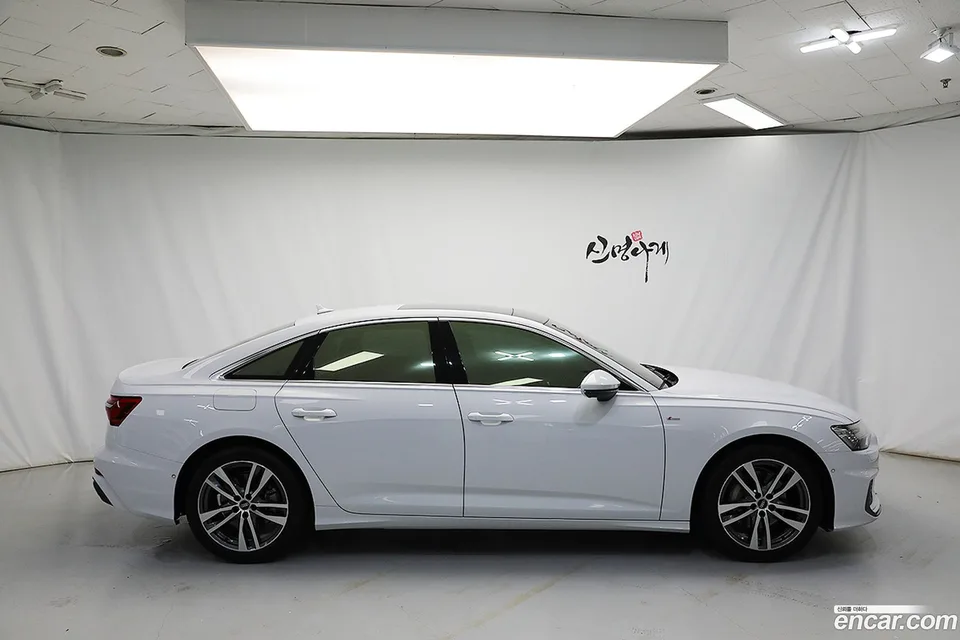 Audi A6 45 TFSI 2023 — миниатюра 3