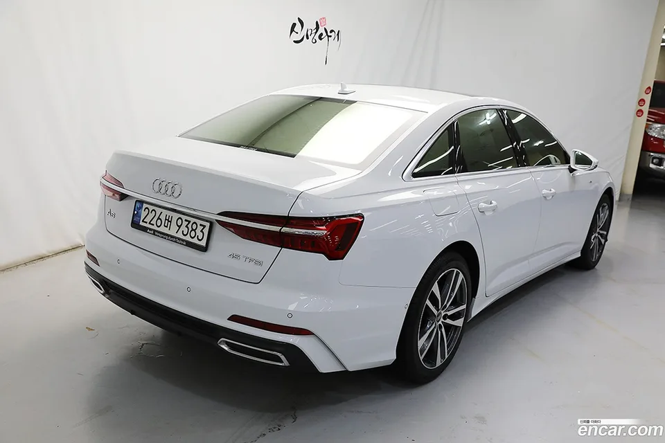 Audi A6 45 TFSI 2023 — миниатюра 4