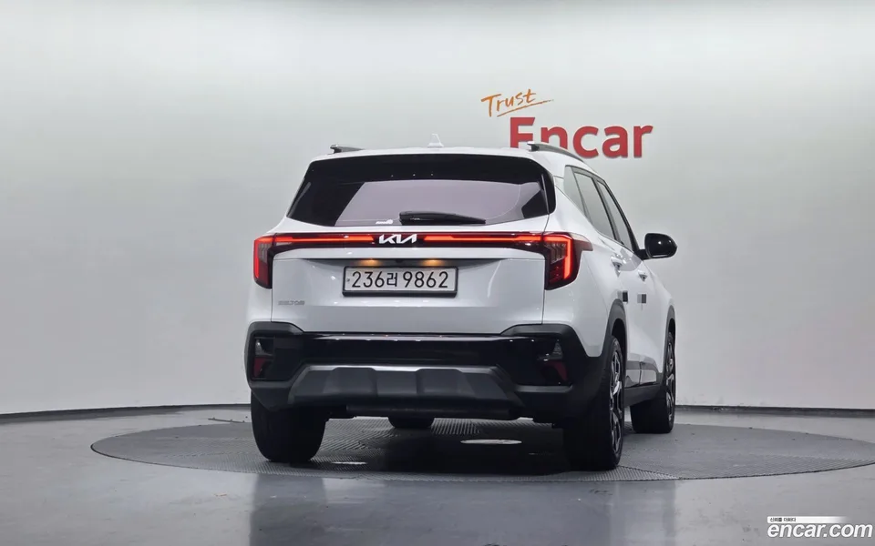 Kia Seltos 1.6 2WD 2023 — миниатюра 4