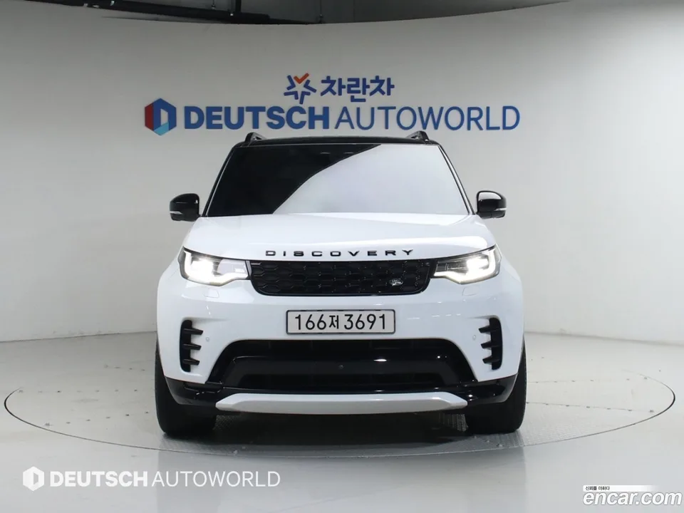 Land Rover Discovery D350 HSE 2025 — миниатюра 3