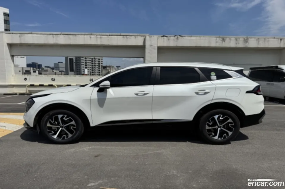 Kia Sportage Hybrid HEV 1.6 2WD 2024 — миниатюра 3