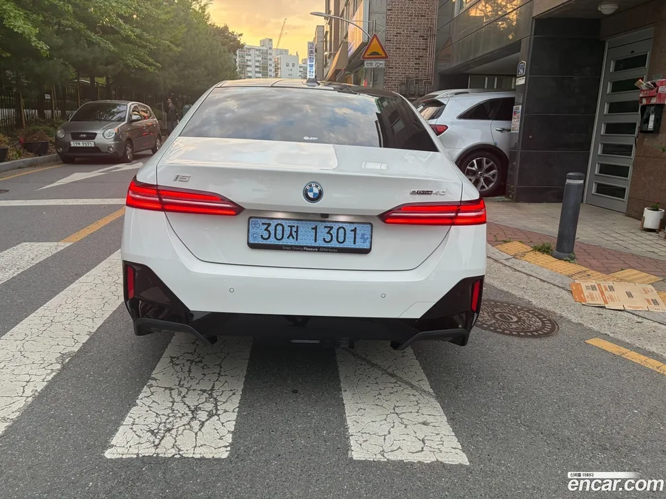 BMW i5 eDrive 40 M 2026 — миниатюра 5