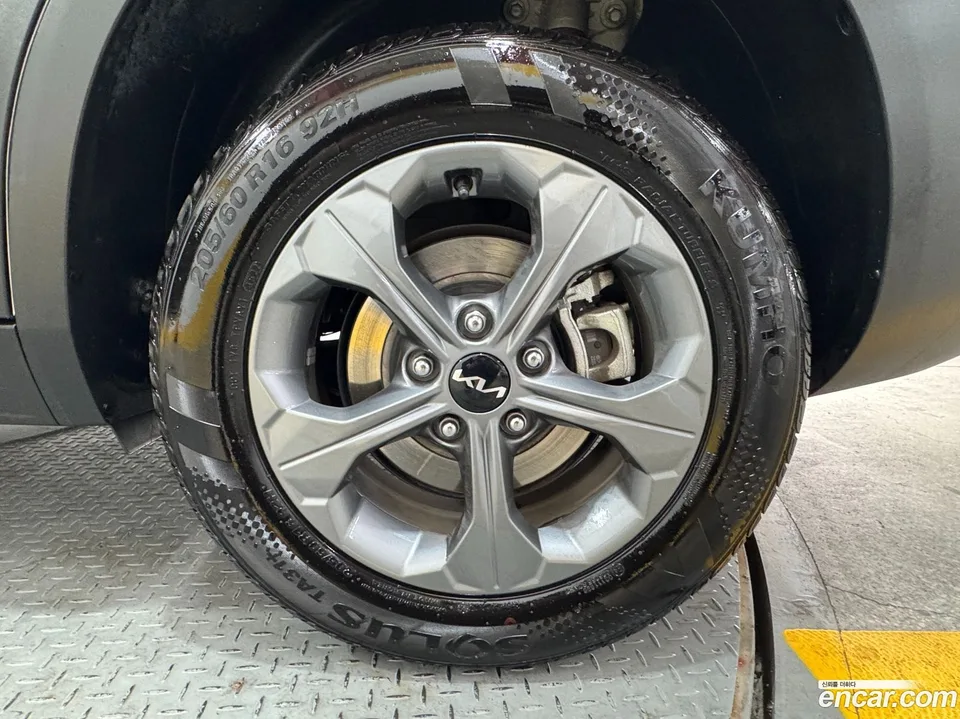 Kia Seltos 2.0 4WD 2023 — миниатюра 2