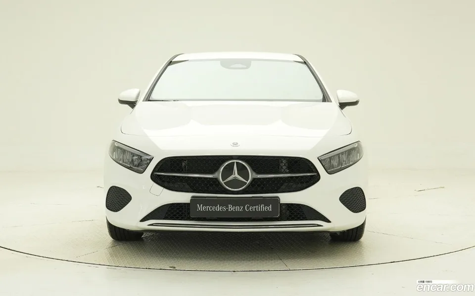 Mercedes-Benz A-Class A220 2025 — миниатюра 3