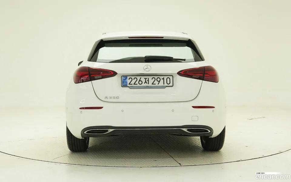 Mercedes-Benz A-Class A220 2025 — миниатюра 4