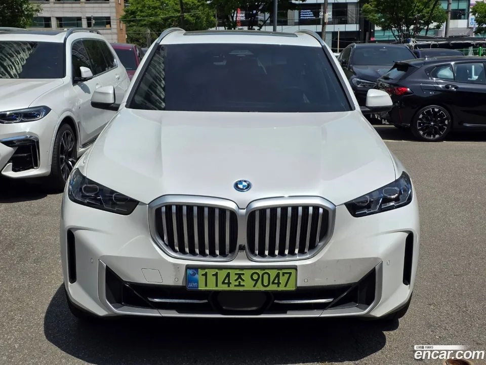 BMW X5 xDrive 50e xLine 2025 — миниатюра 2