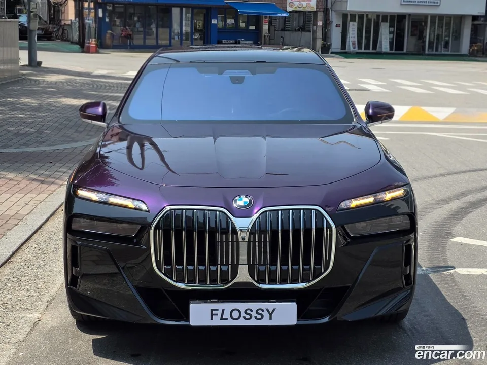 BMW 7 Series 740i xDrive M 2024 — миниатюра 3