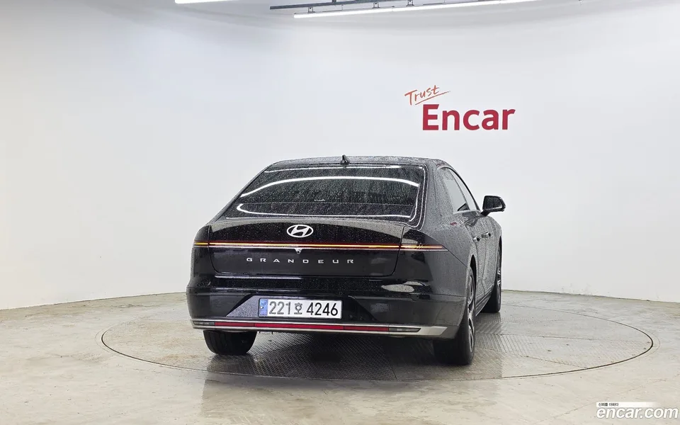 Hyundai Grandeur 2.5 2WD 2023 — миниатюра 4