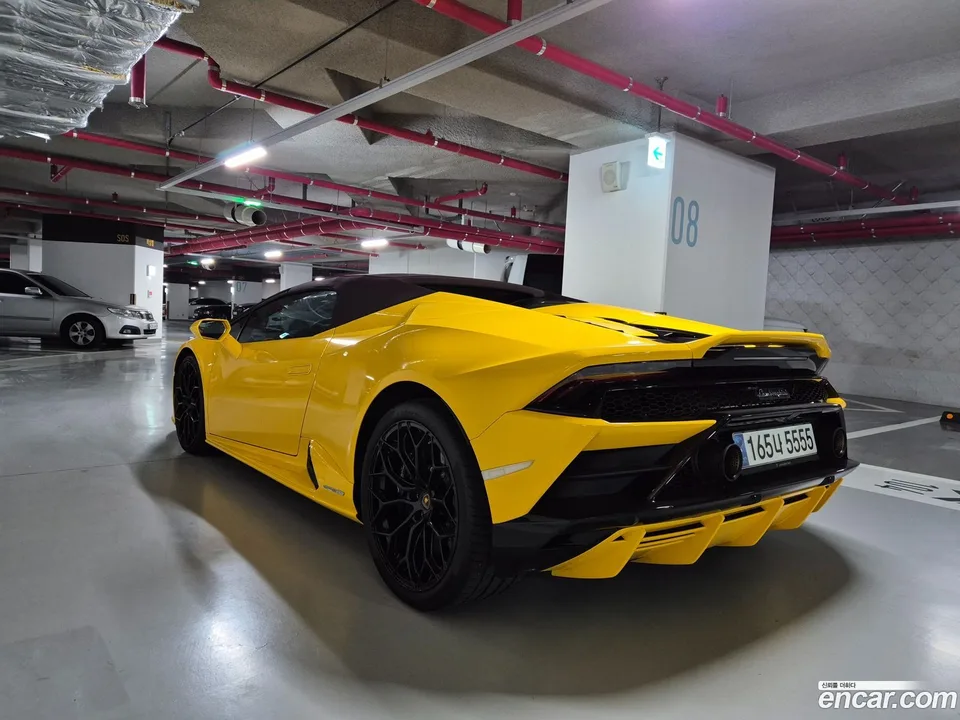 Lamborghini Huracan LP640-4 2023 — миниатюра 5