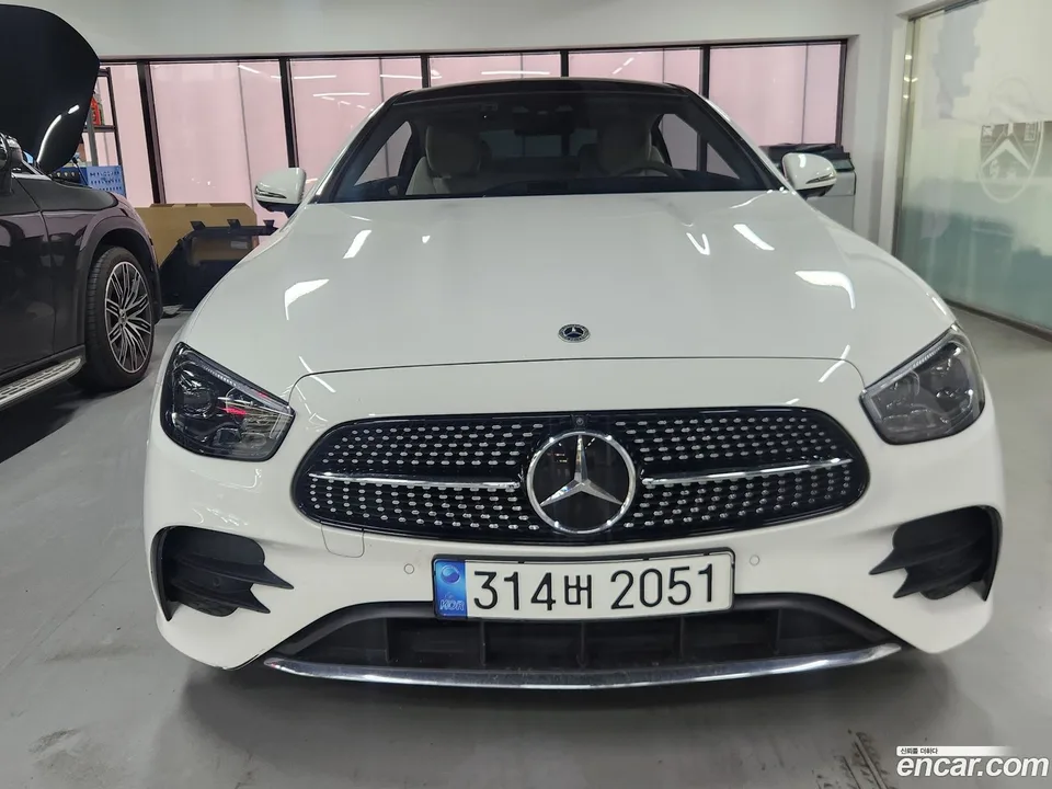Mercedes-Benz E-Class E300d 4MATIC 2022 — миниатюра 3