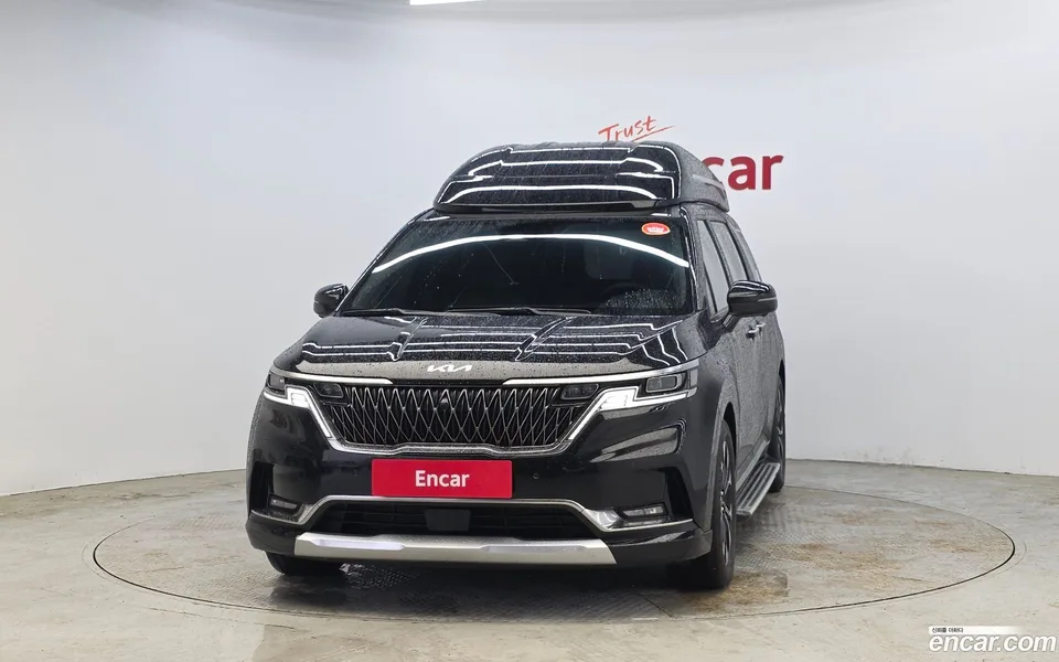 Kia Carnival 9 2023 — thumbnail 3