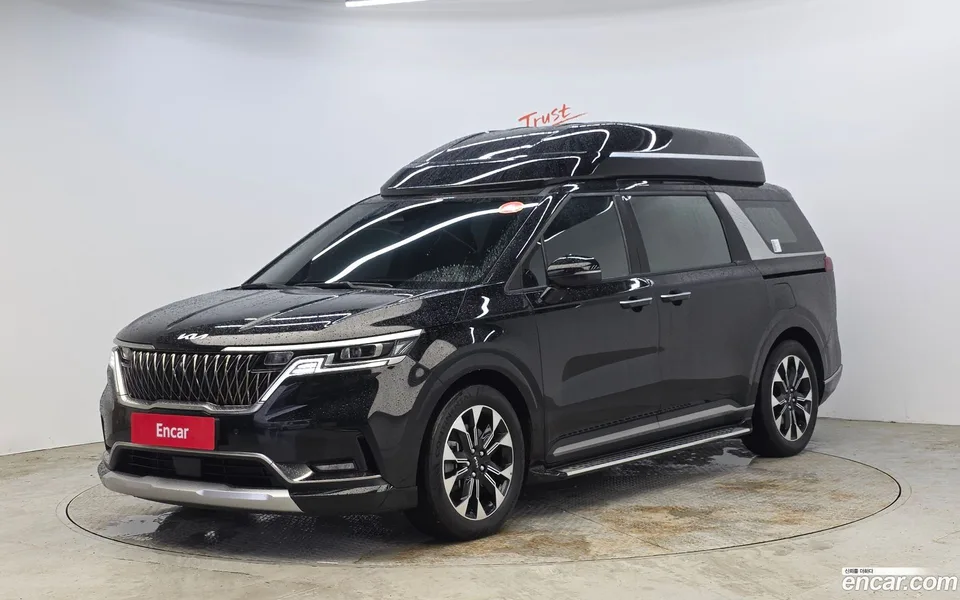 Kia Carnival 9 2023 — photo 1, buy with delivery to Moscow