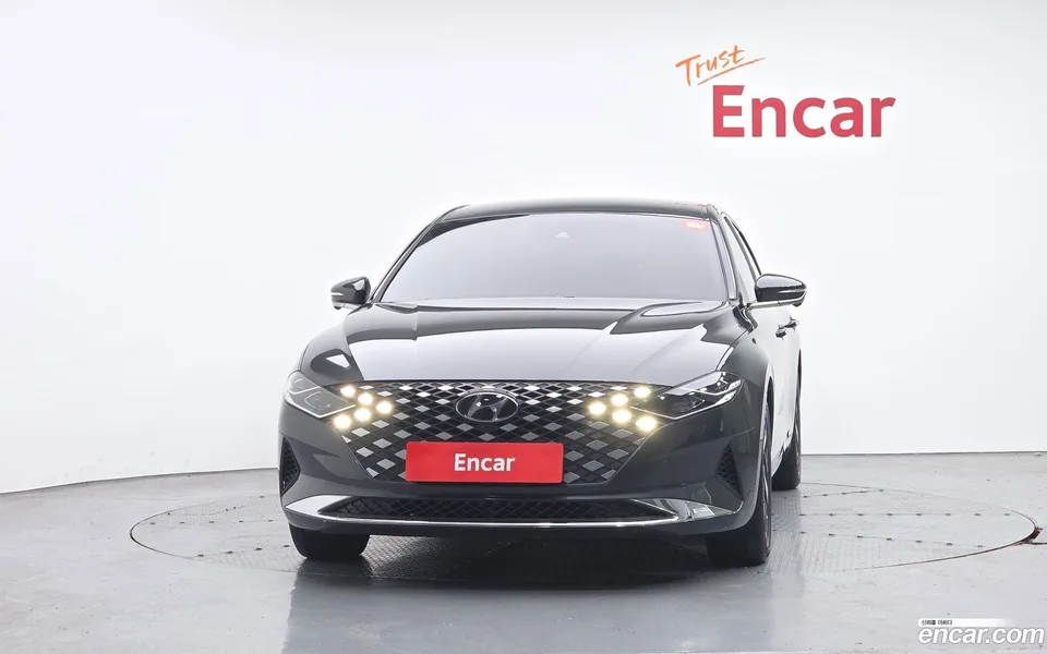 Hyundai Grandeur IG Hybrid 2022 — thumbnail 3