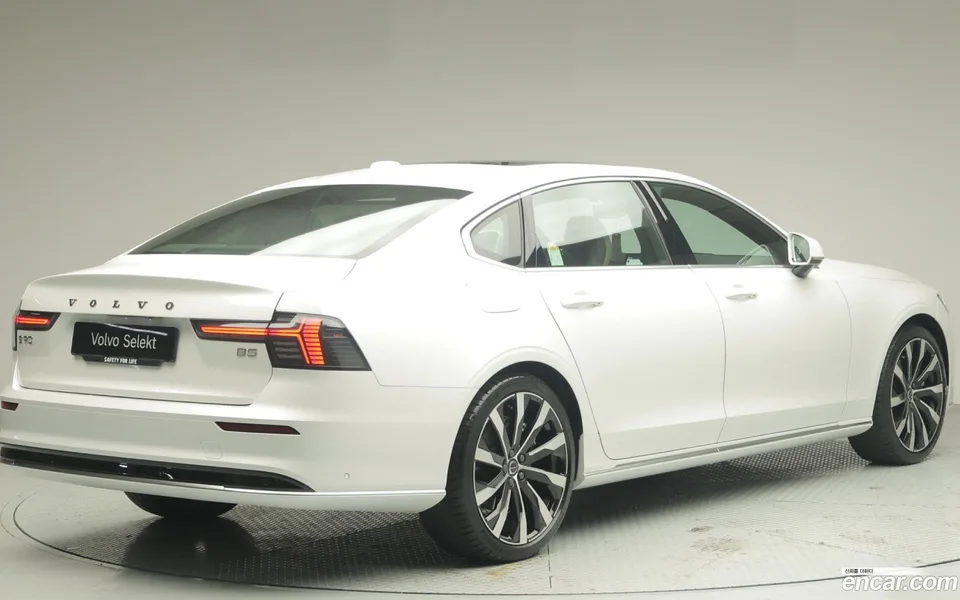 Volvo S90 B5 2026 — миниатюра 3
