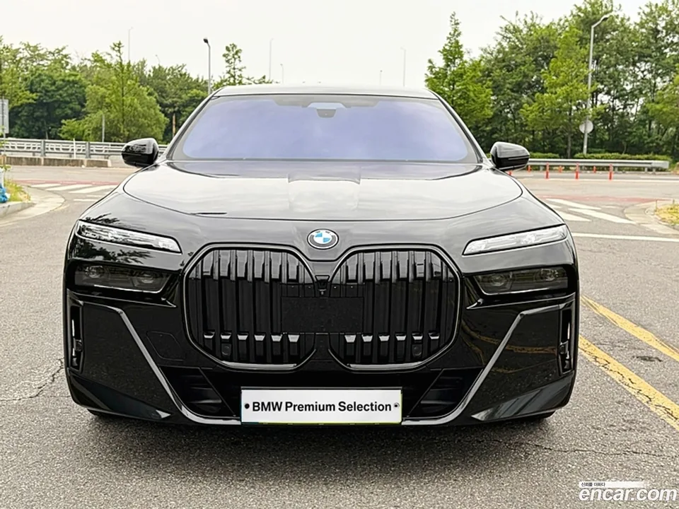 BMW 7 Series 740d xDrive M 2025 — миниатюра 3